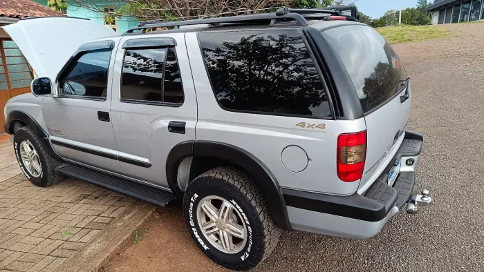 Chevrolet S10 Blazer DLX 2.8 4X4 TB Interc. Diesel 2004