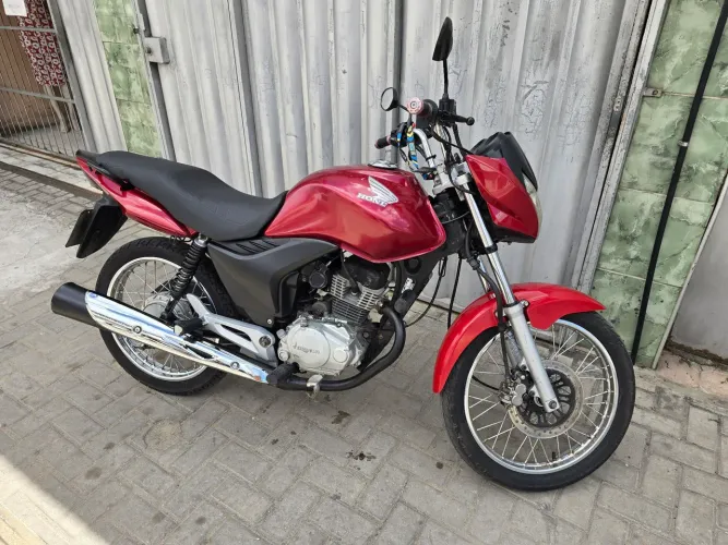 Vendo titan.