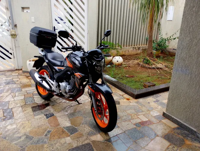 Vendo cb250 Twister conservada