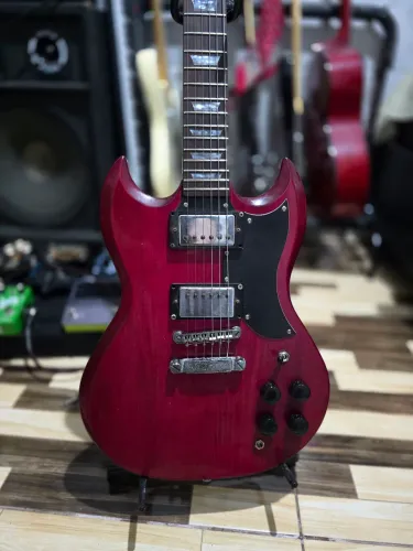 Guitarra SG Strinberg c/ upgrades