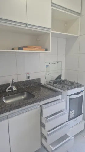 Aluga-se aconchegante apto 2 quartos semi mobiliado Condominio Garden Club 