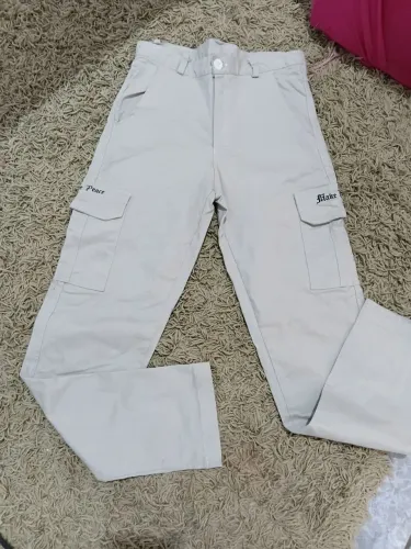 Calça cargo tm 38 nao estica 