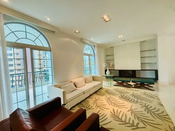 Apartamento 226m² para locação em àrea nobre do Campo Belo.
