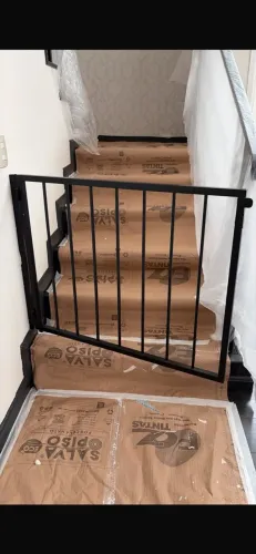 Portão para escadas