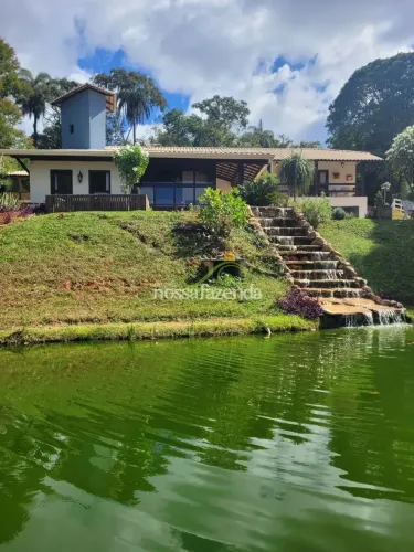 CASA NO CONDOMINIO NOSSA FAZENDA