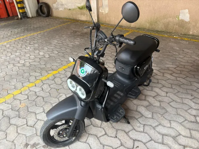 Scooter Elétrica Kuma Speed Clean 1000W