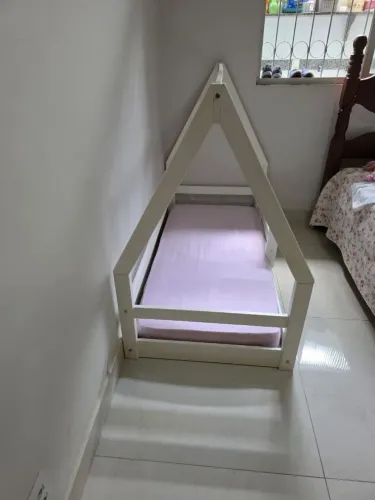 Cama montessori com colchão 