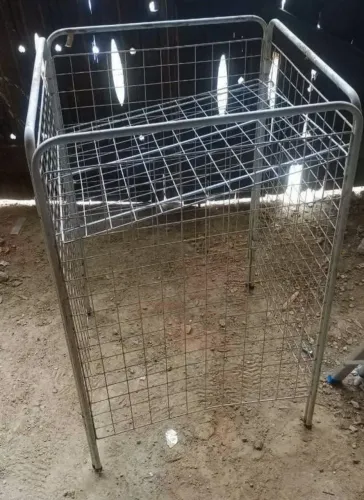 Cesta expositora para roupa 60x60x100