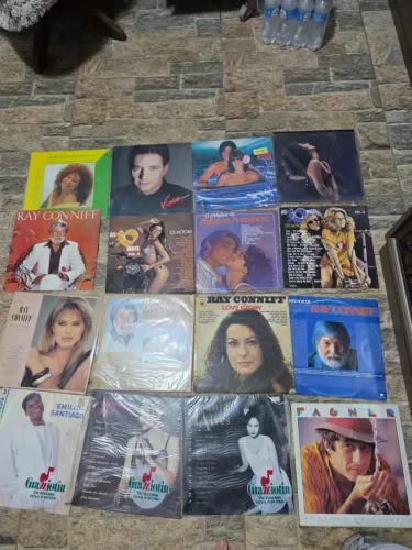 LPs,CDs e DVDs
