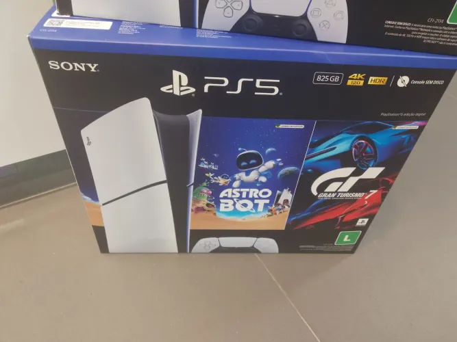 Ps5 slim com 2 jogos com 1 manete, consigo parcelar em até 21 vezes sem juros