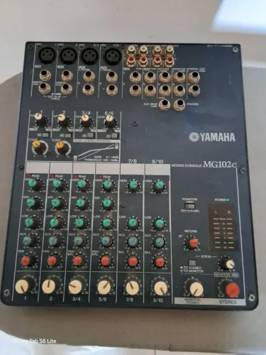 Mesa yamaha Mixing console MG102c