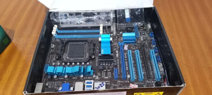 ASUS M5A-88V EVO Placa Mãe