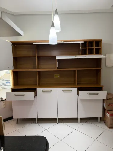 Vendo armário de cozinha seminovo