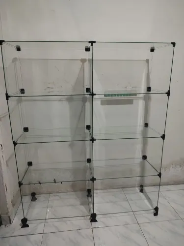 Estante em vidro