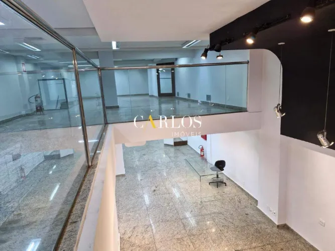 Loja com 300 m² na Avenida Augusto de Lima no Barro Preto com ar condicionado e fino acaba
