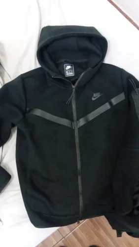 Nike tech preta
