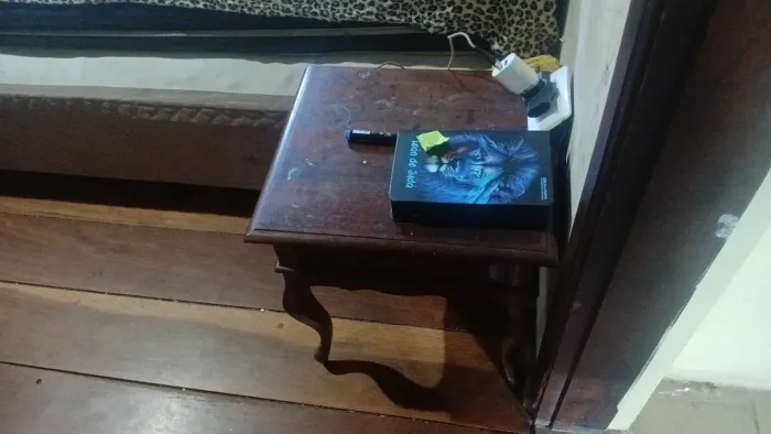 Escrivaninha antiga