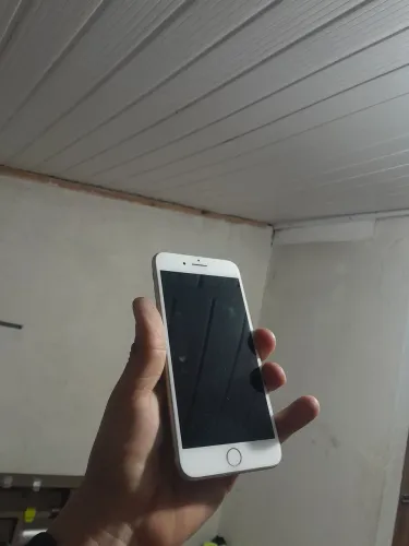 iPhone 7 Plus Dourado 32GB com Caixa + Capinha - R$350 no Pix, Negociável