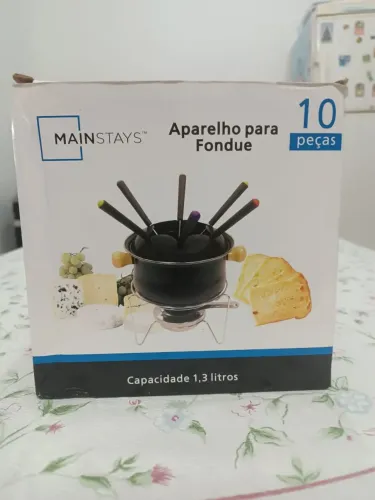 Conjunto de fundue com 10 peças, novo com panela preta, suporte de metal e garfos