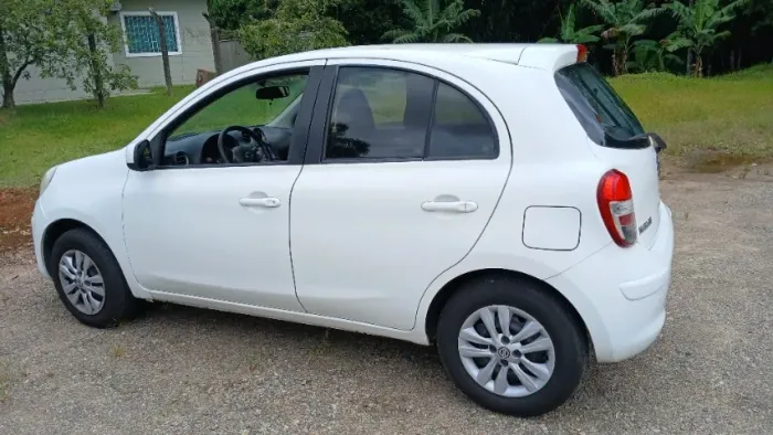 Nissan March S 1.0 16V Flex Fuel 5P 2014