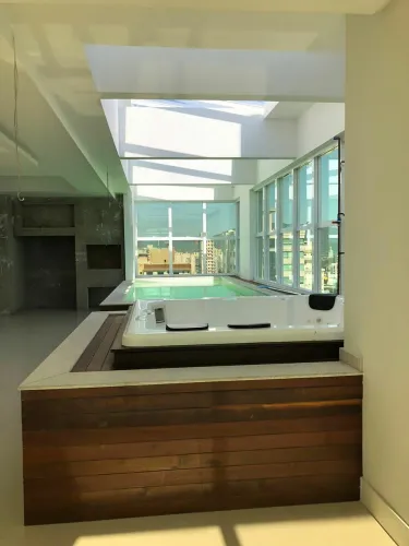 Cobertura Duplex, 5 dormitórios(5 S), 417m2 - Meia Praia - Itapema/SC