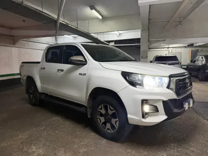 Toyota Hilux CD SRV 4X4 2.8 TDI Diesel Aut. 2018