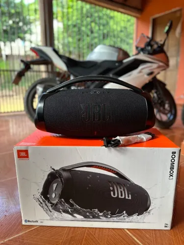 Caixa JBL Boombox 3