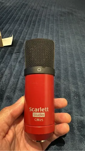 Mic Condenser Scarlett 
