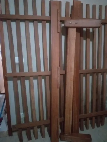 Cama de casal madeira maciça