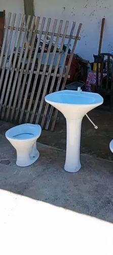 Vendo esse kit de banheiro