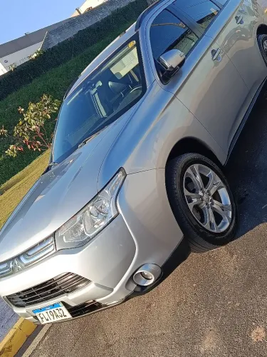 Mitsubishi Outlander 2.0 16V 160cv Aut. 2015