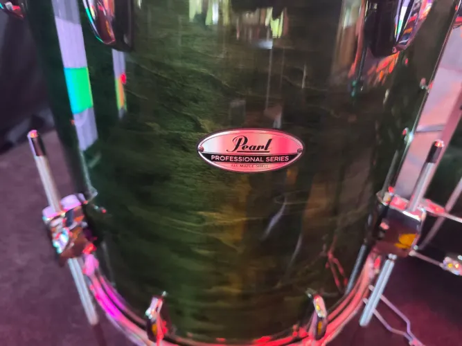 Bateria Pearl Professional Séries (n masters, Session, Decade)