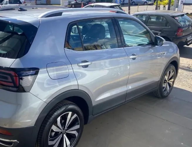 Volkswagen T-Cross Highline 1.4 TSI Flex 16V 5P AUT 2024