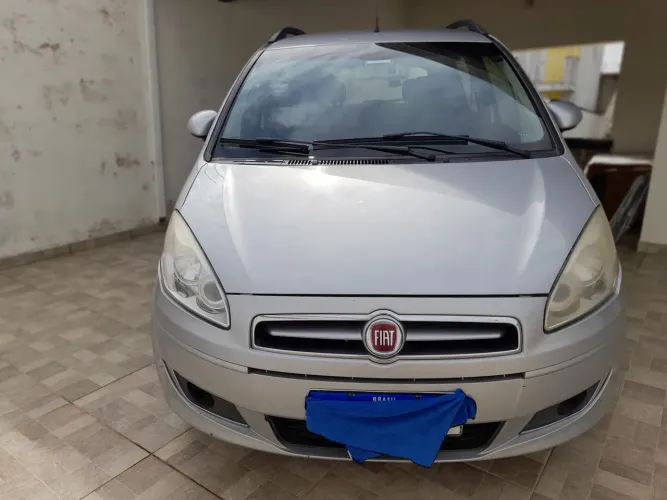 Fiat Idea Attractive 1.4 Fire Flex 8V 5P 2014