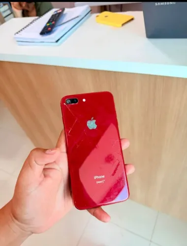 iPhone 8 Plus