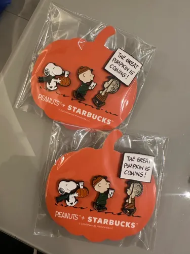 Pin Snoopy starbucks