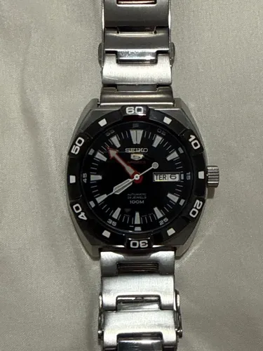 Seiko 5 Sports "Mini Monster" automático