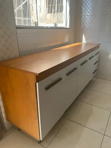 Balcão para cozinha Atenas 4 portas e 3 gavetas Seminovo - Kaiki Móveis