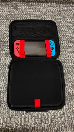 Nintendo Switch Neon + Acessórios