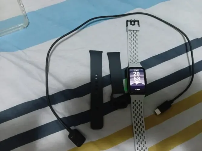 Samsung Galaxy Fit 3 Impecável + Pulseira Extra Respirável + Carregador