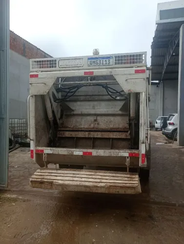 Compartimento coletor de lixo damaeq