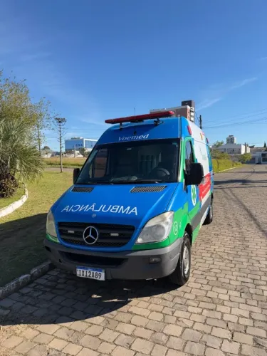 Mercedes-Benz Sprinter 415 Furgão Lon.t.alto 2.2 Dies 2015