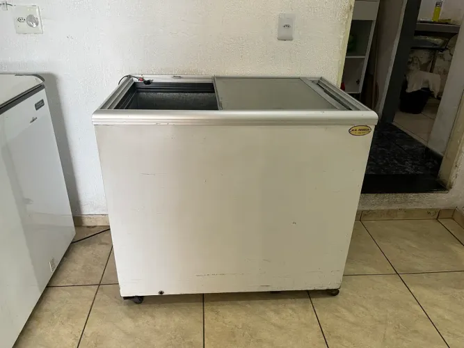 Freezer tampo de vidro