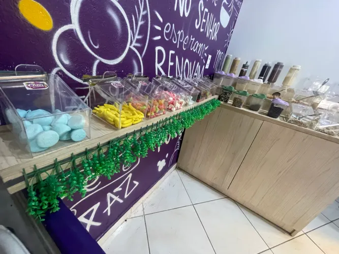 Loja completa de açaí/Acaiteria
