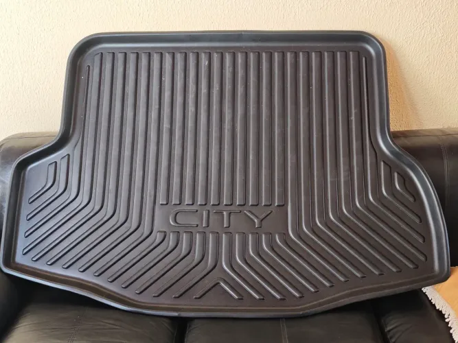 VENDO BANDEJA DO PORTA MALAS HONDA CITY SEDAN 2026