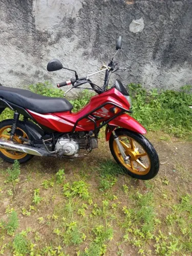 Pop 110i não troco só vende-se obs foi colocado embreagem comando completo tudo original