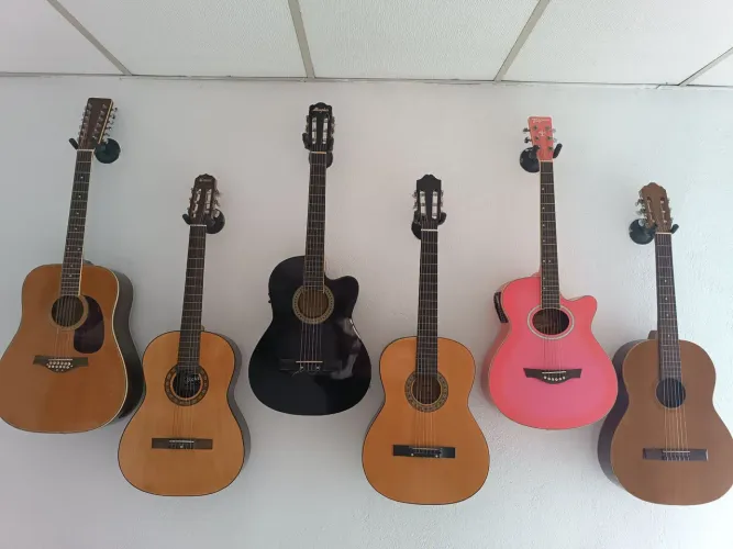 Violões modelos seminovos LEIA