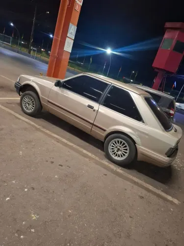 Ford Escort GL 1.6i / 1.6 1986