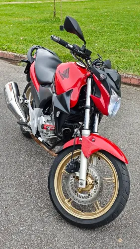 Honda CB 300 R