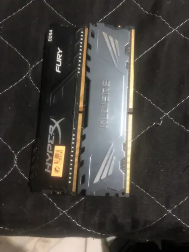 Memória RAM DDR4 16GB